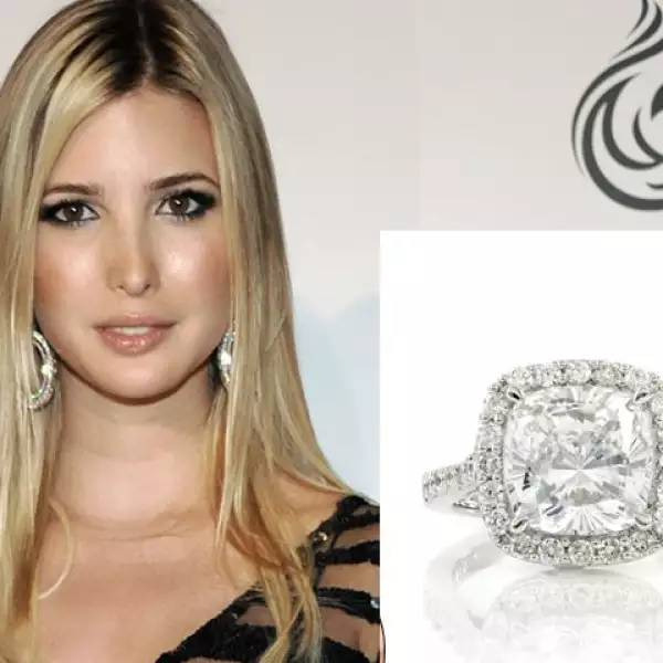 Ivanka Trump casada con Jared Kushner, usa uno de su propia colección de aproximadamente seis quilates.