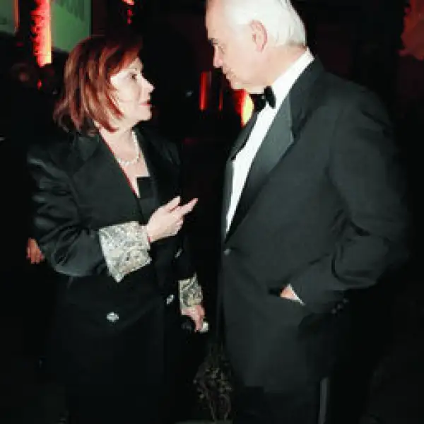 Pedro Azpe, Luisa Serna