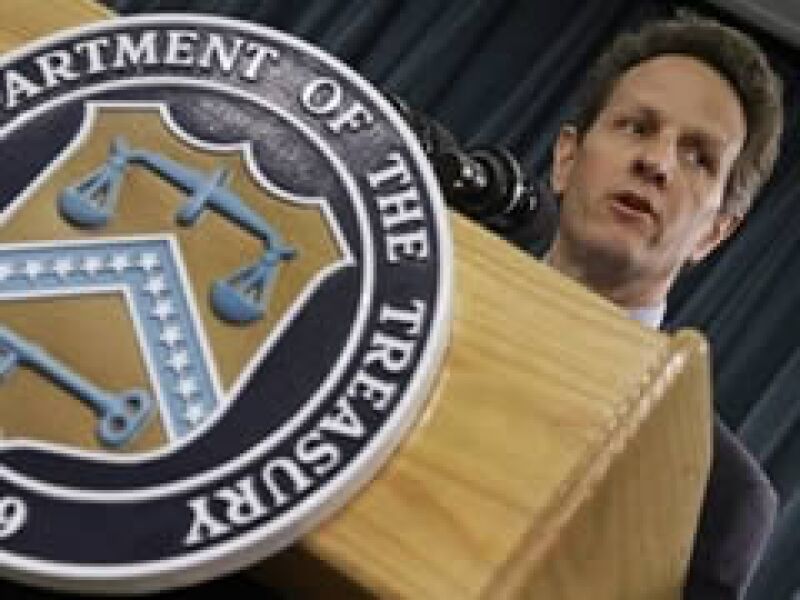 Timothy Geithner, secretario del Tesoro de EU, ve una estabilización en el sector crediticio. (Foto: AP)