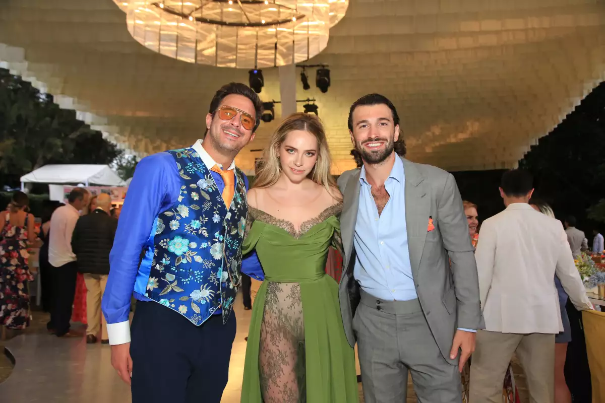 Minnie West y Paul Pietrini 