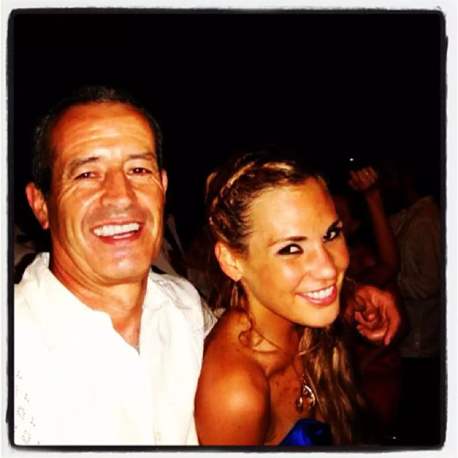 El orgulloso padre de Karla Mora.