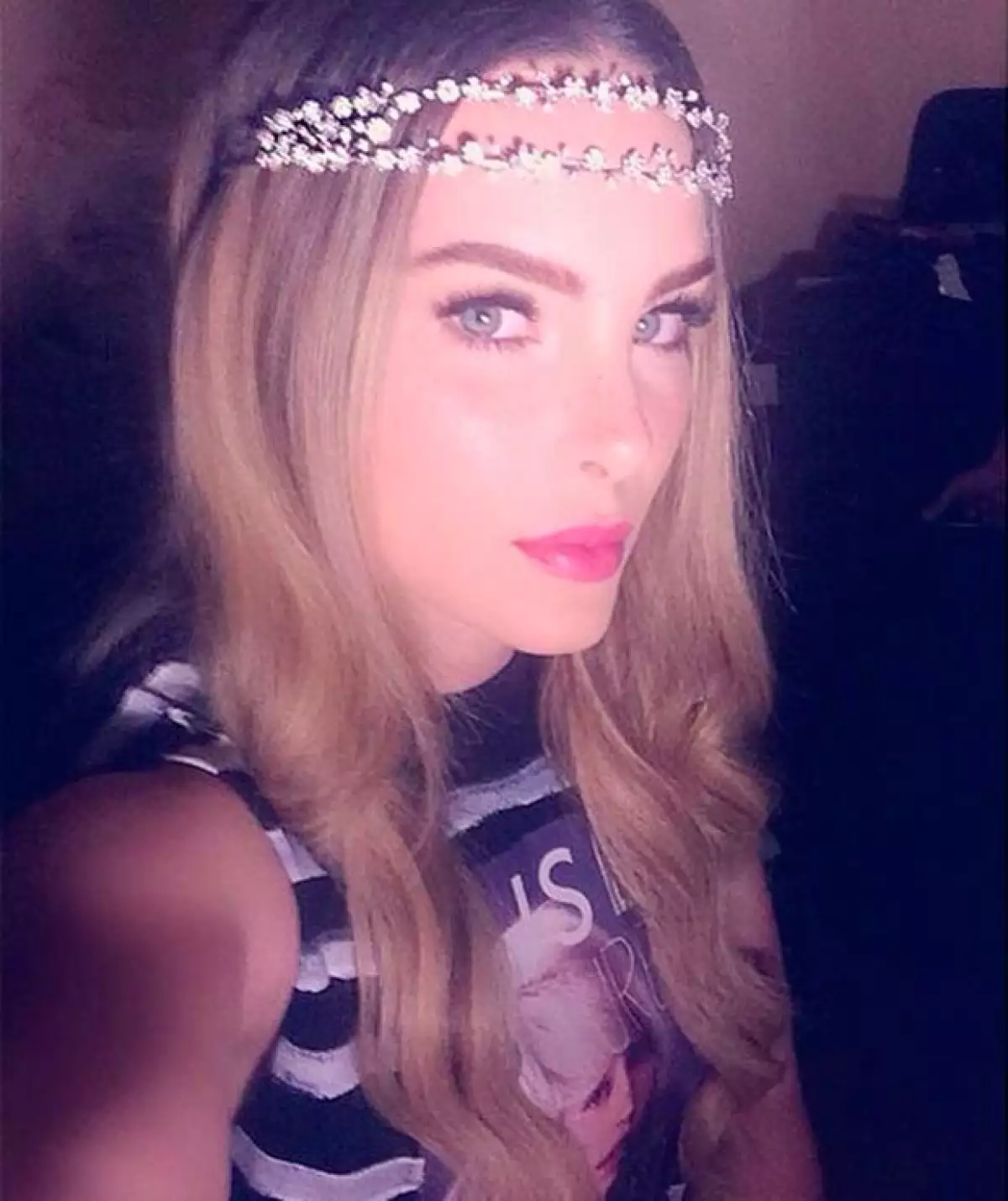 La cantante publicó en Instagram una romántica fotografía de sus papás junto al texto: "Yo quiero un amor así".