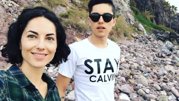 Bárbara Mori aparece en esta imagen con su hijo Sergio Mayer Mori.