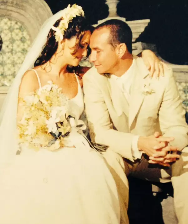 Andrea y Erik tienen dos hijas: Mía y Nina.