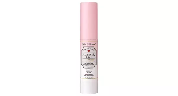 TOO FACED-TIKTOK-pecas-falsas-delineador-maquillaje-truco-base-spray fijador.jpg