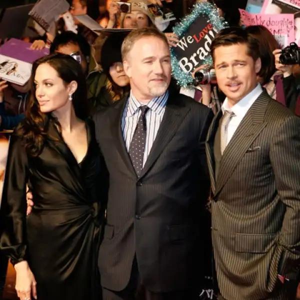 Angelina Jolie, David Fincher y Brad Pitt fueron ovacionados por más de 2 mil fans en Japón.