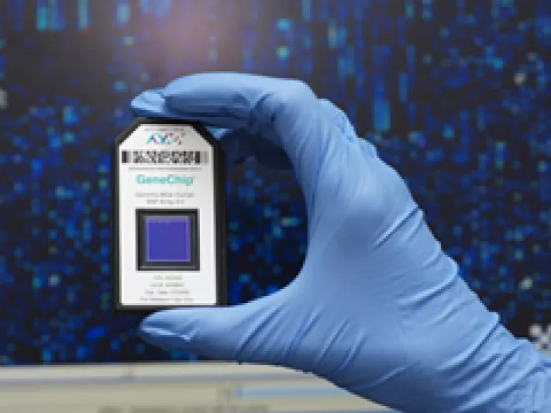 Uno de los actuales proveedores de este tipo de tecnología es Affymetrix (de plástico desechable), con capacidad para leer hasta 1.8 millones de variaciones por persona en un centímetro cuadrado. (Foto: Especial)