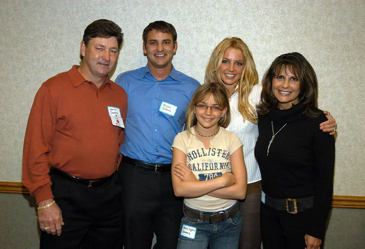 Britney Spears and Family Team Up with Summit Hospital for Cancer Awarness Fair Sunday in Baton Rouge