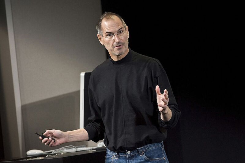 Apple Unveils iPhone Software Developers Kit