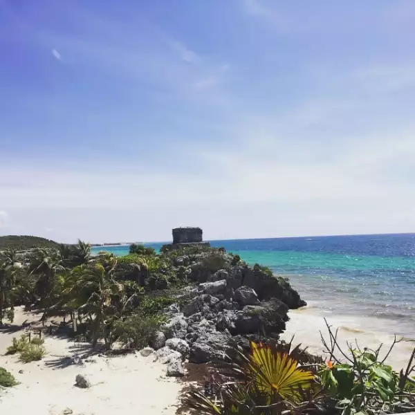 Aunque duraron poco sus vacaciones en México, Ana presumió los paisajes de Tulum.