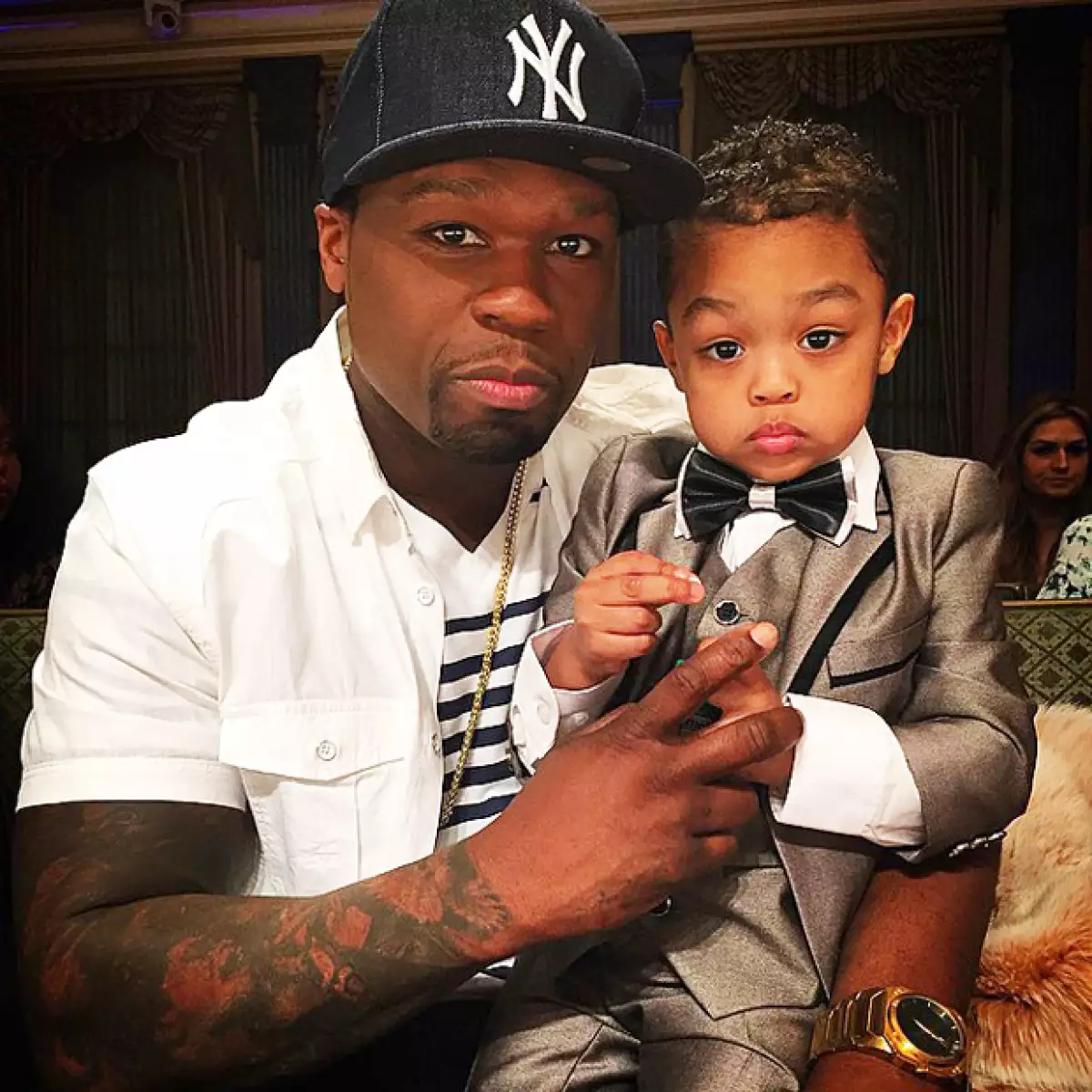 Todo indica que el hijo de dos años del rapero ha iniciado con el pie derecho su salto a la fama y es que, a su corta edad, le pagarán miles de dólares por modelar.