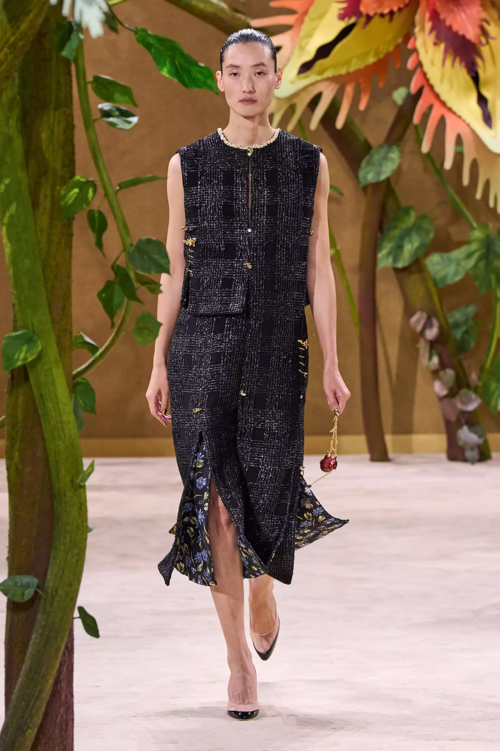Chanel HC F26 012.jpg