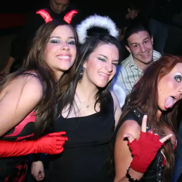 Fiesta de Haloween Taizz.