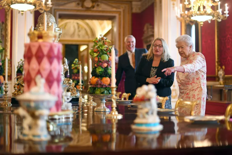 Reina Isabel II