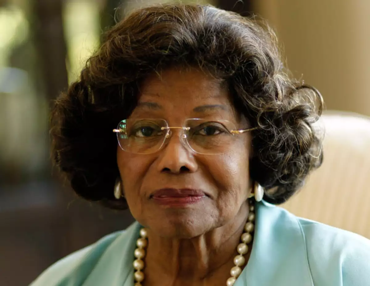 El abogado de Katherine Jackson confirmó que la matriarca de la familia, planea volver a tener la tutela de los hijos del Rey del Pop, que le fue temporalmente quitada este miércoles.