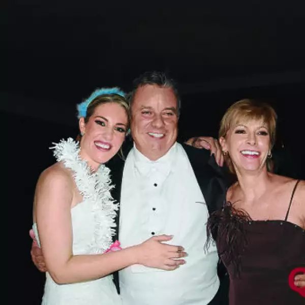 Pía Carter Garibaldi, Guillermo Carter, Ximena Garibaldi
