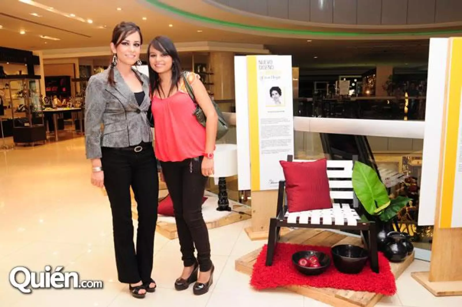 Maria Dolores Muñoz,Noemí Muñoz