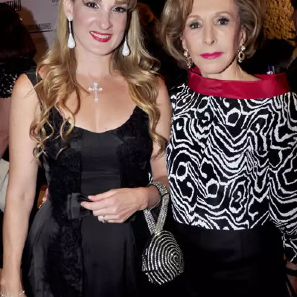 Susana Ortíz y Yolanda Santos