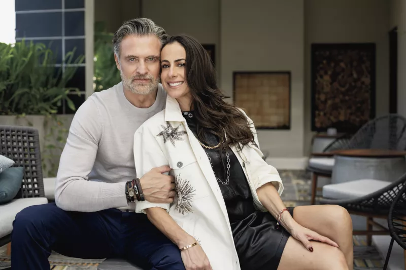 Juan Soler y Paulina Mercado