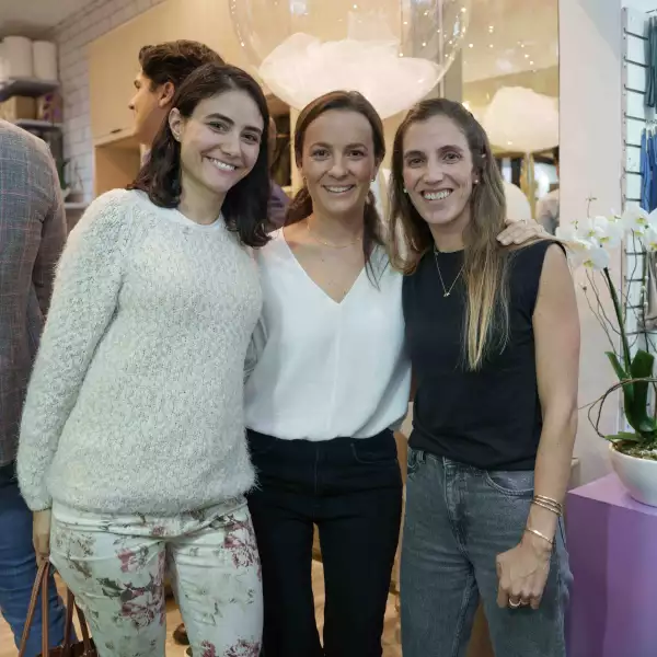Chris Naffah, Regina Mondragón y Fernanda Maurer