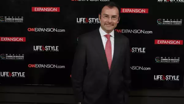 Diputado del Partido Revolucionario Institucional (PRI), y Presidente de la Comisión de Presupuesto y Cuenta Pública.