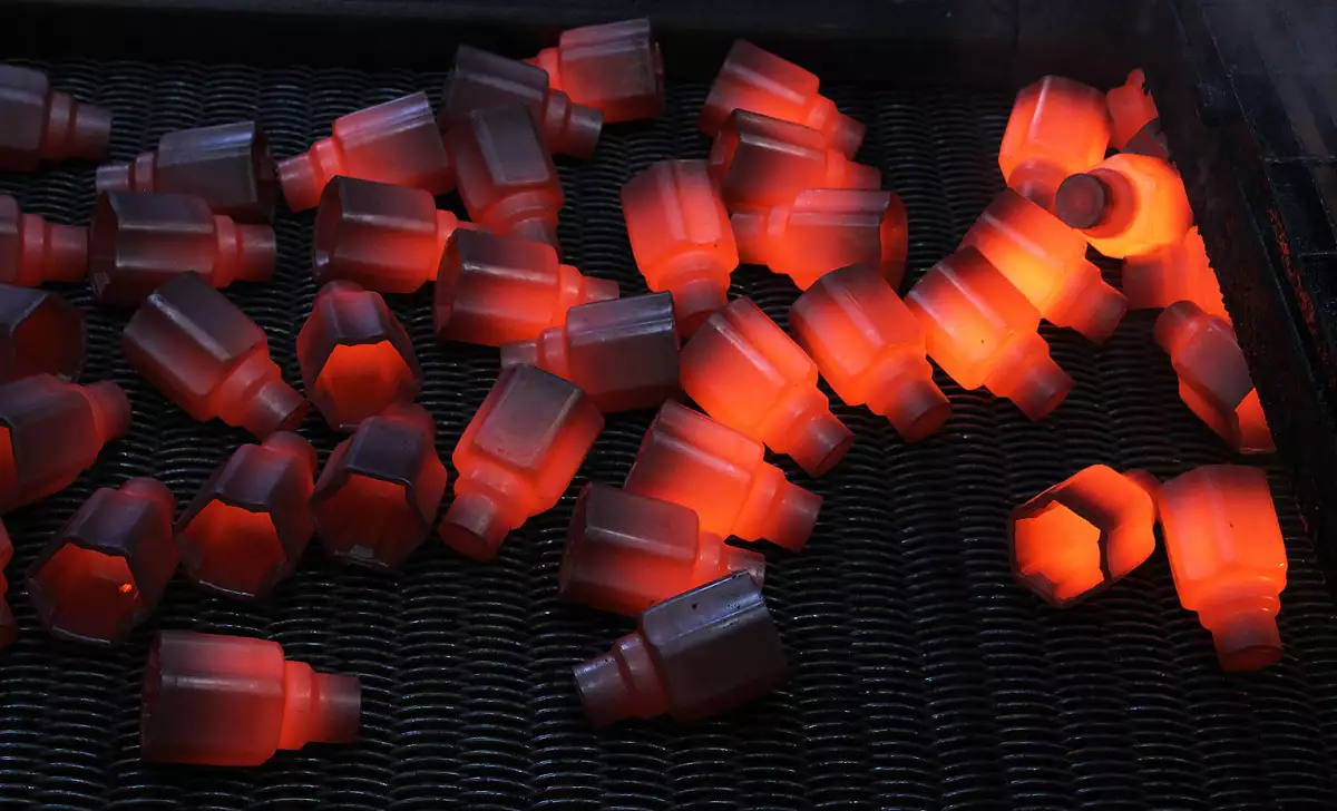 Hornos: El material se somete a temperaturas de 850�C para poder ser trabajado Cortes�a GKN