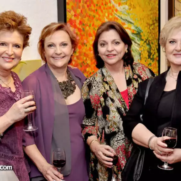 Manena Licón de Cantú, Cristina del Valle, Rosalinda Domínguez de Hurtado y Sonia Kaim de Letayf