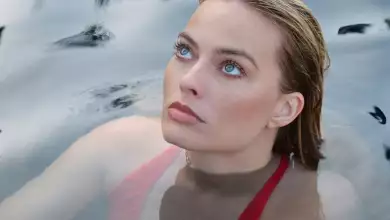 margot robbie chanel 5 .jpg