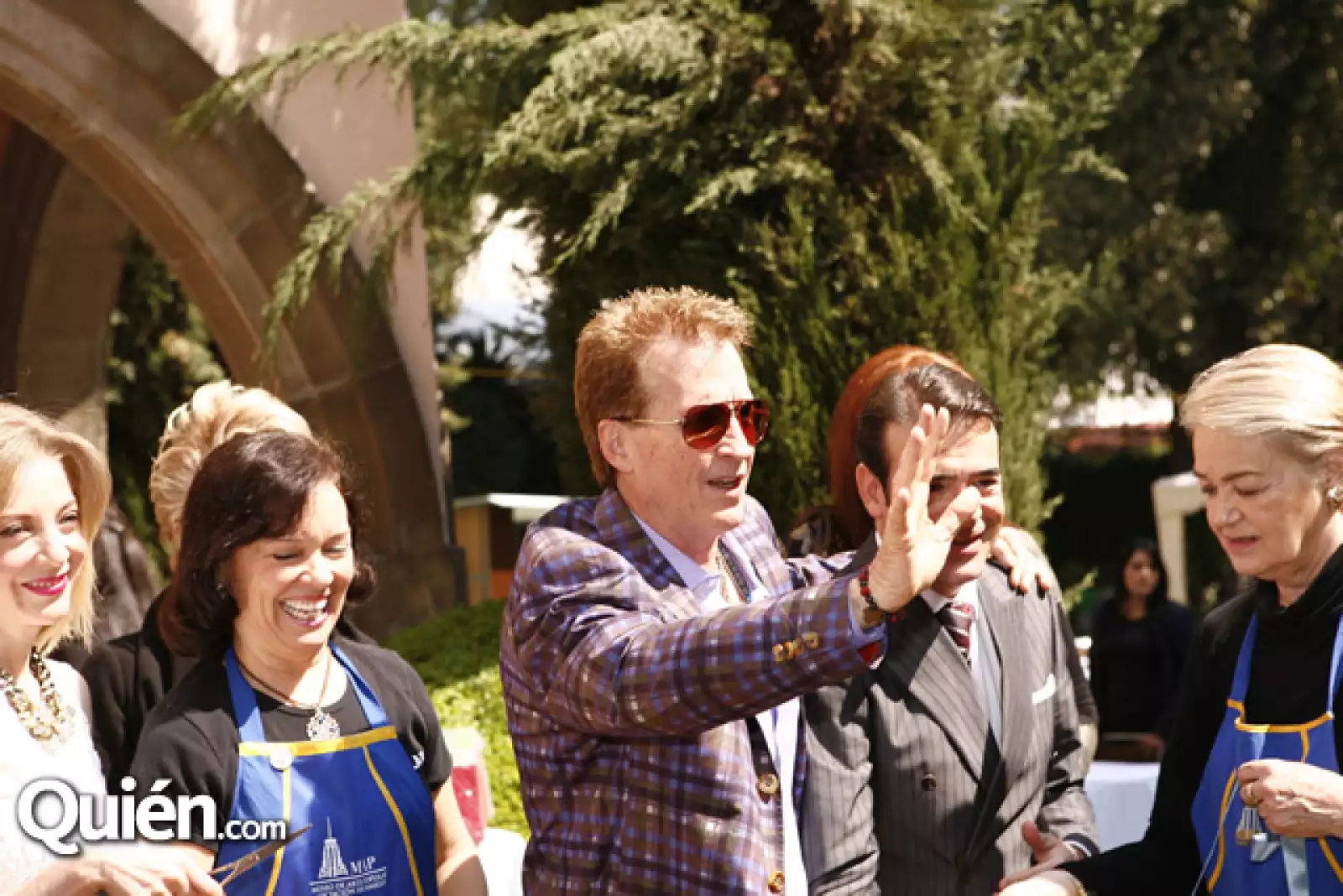 Cecilia Moctezuma,Emmanuel,Toño Mauri