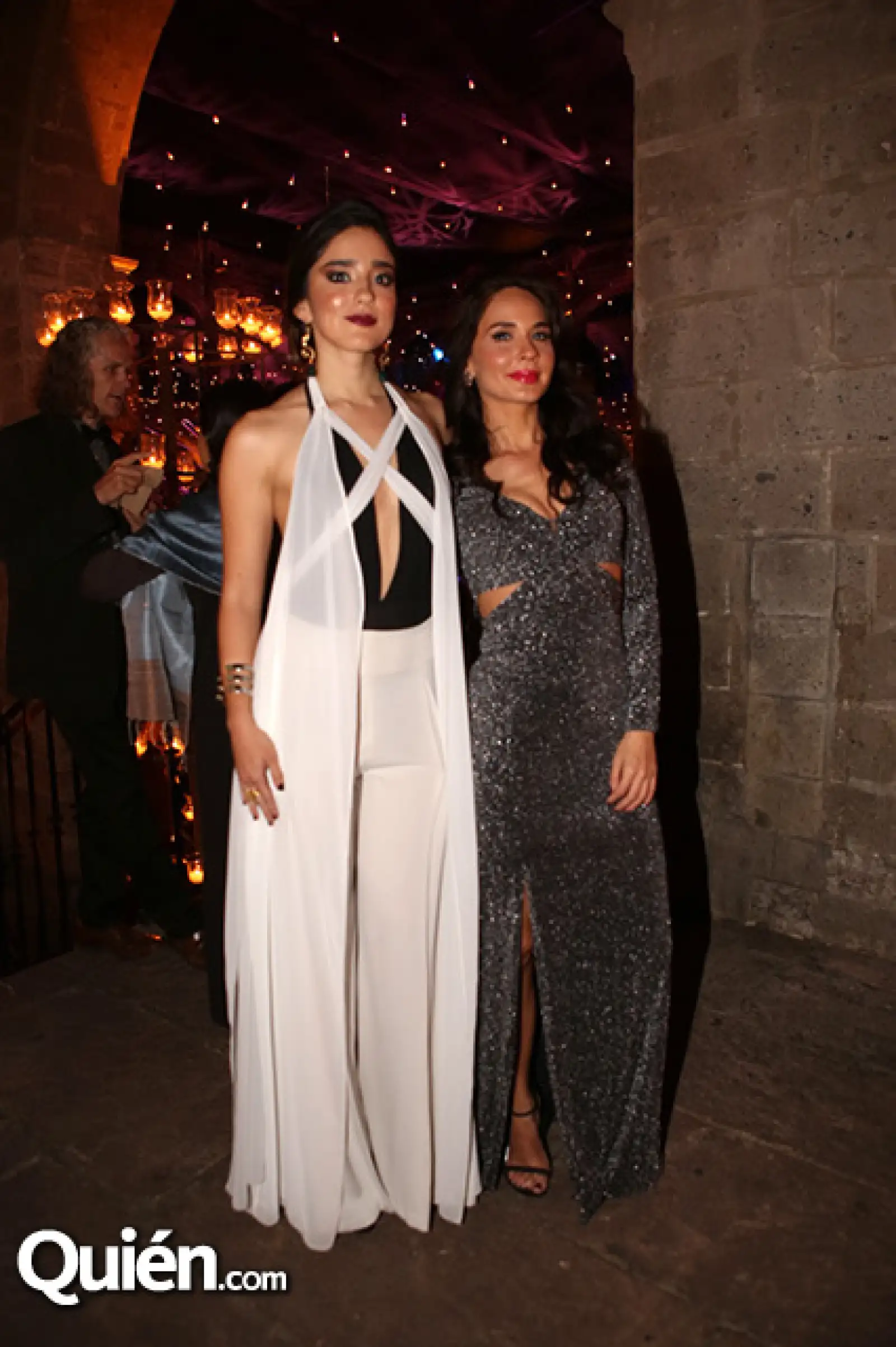 Viviana Serna y Adriana Louvier
