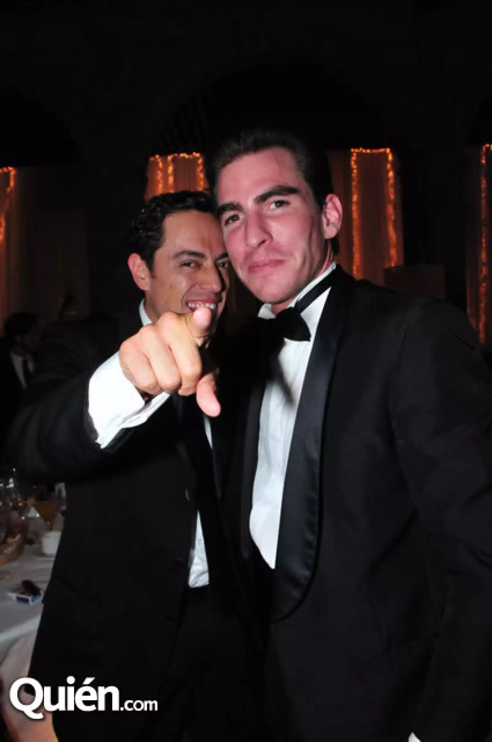 Eduardo Chabat,Julio Azcárraga