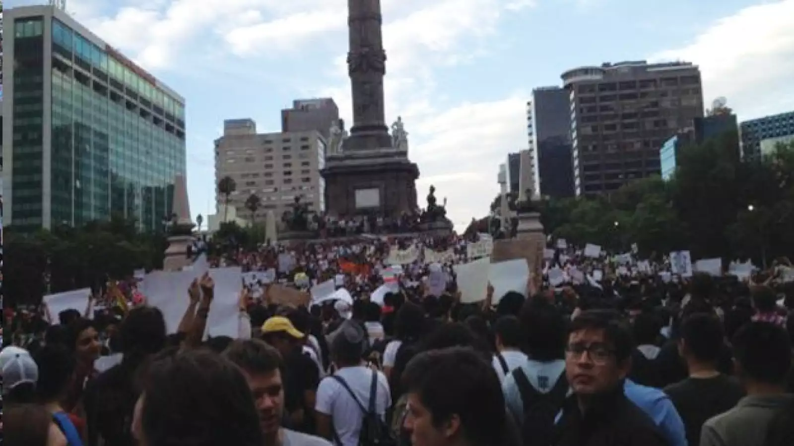 marcha 132 ángel de la independencia
