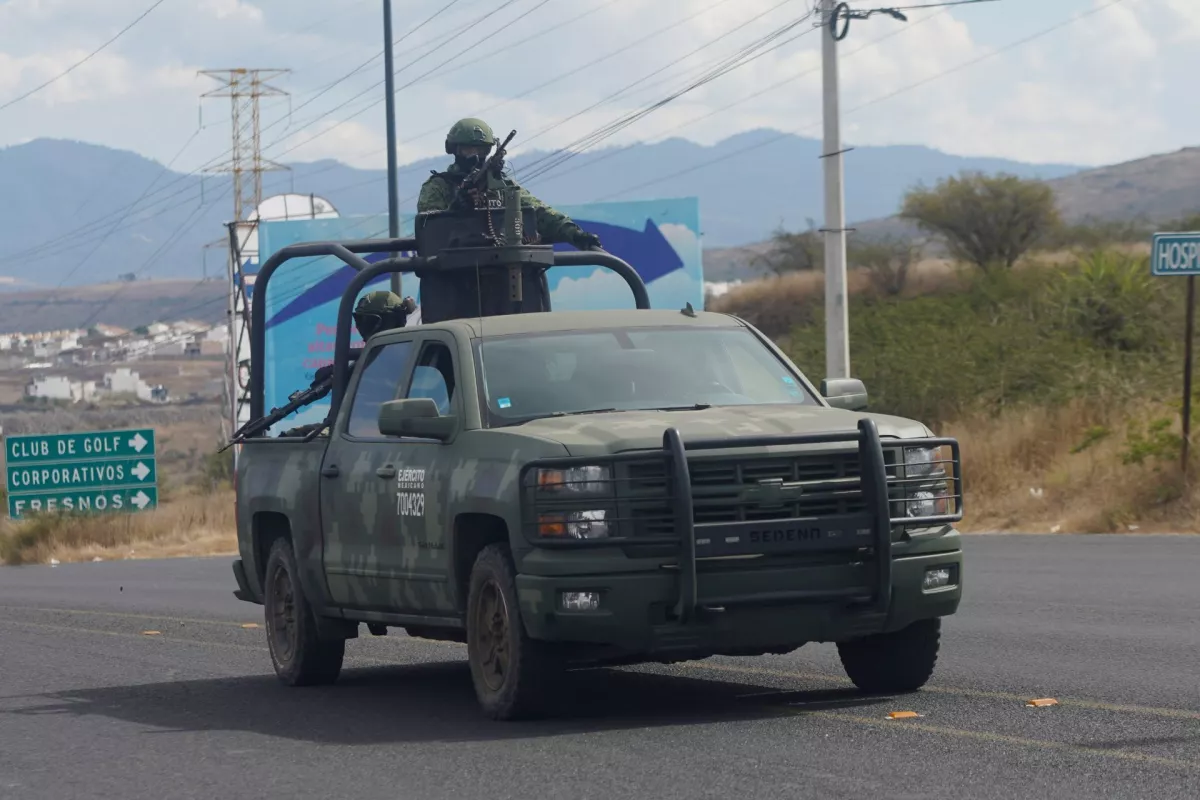 Con el fin de garantizar la paz en Michoacán arribaron más de 1800 elementos del Ejército Mexicano que se sumarán a las tareas de vigilancia en zonas violentas como Zamora.