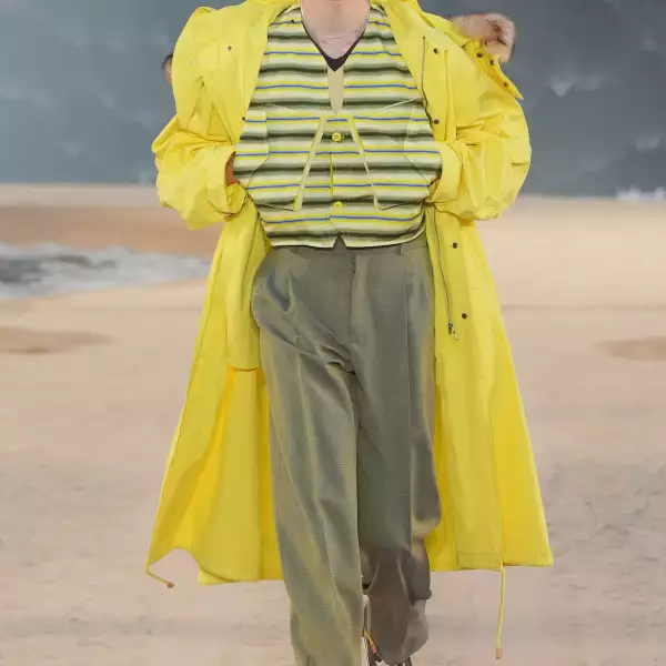 Vuitton m S27 032.jpg