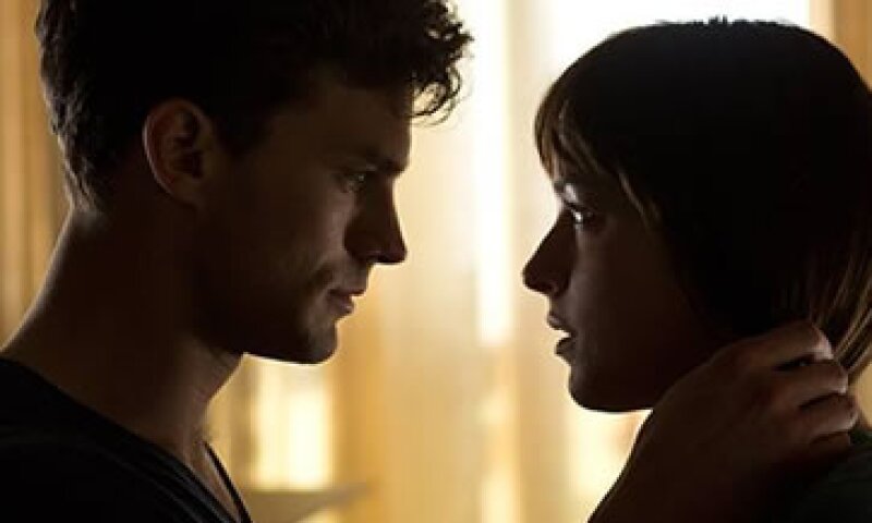 Más de 2.2 millones de mexicanos fueron a ver Cincuenta Sombras de Grey. (Foto: tomada de Facebook/fiftyshadesofgrey )