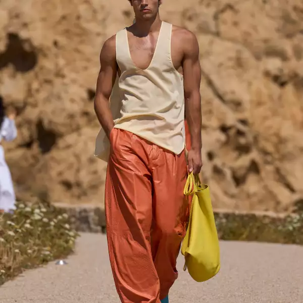 Jacquemus PO S27 010.jpg