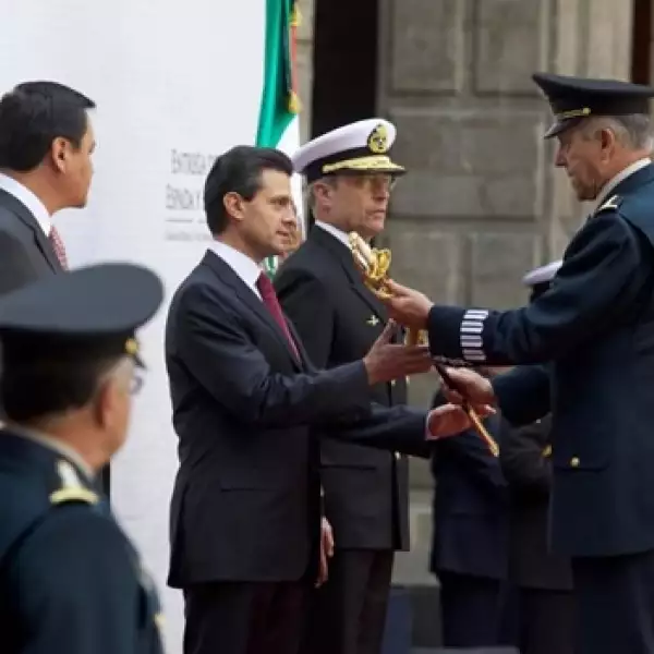 peña nieto sable ejercito