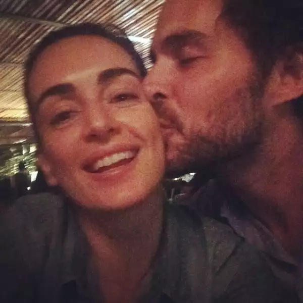 Cuando descansa de las grabaciones, Ana prefiere lucir más natural.