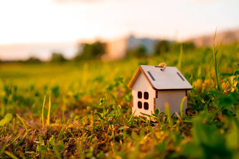 Más mexicanos usan crédito Infonavit para adquirir terrenos en 2025