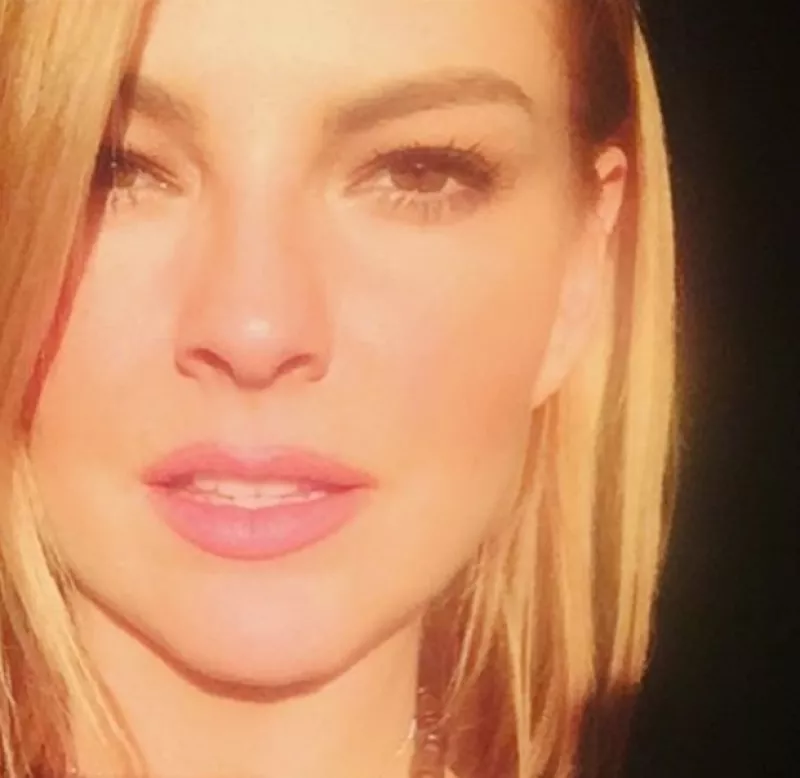 Después de varios días de polémica por las fotografías que  comenzaron a circular de la actriz con el esposo de Geraldine Bazán, Gabriel Soto jugando en la playa, ella finalmente habla al respecto.