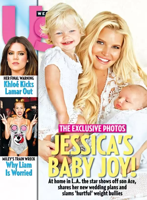 Esta es la portada del 9 de septiembre donde aparece Jessica Simpson con sus dos hijos.