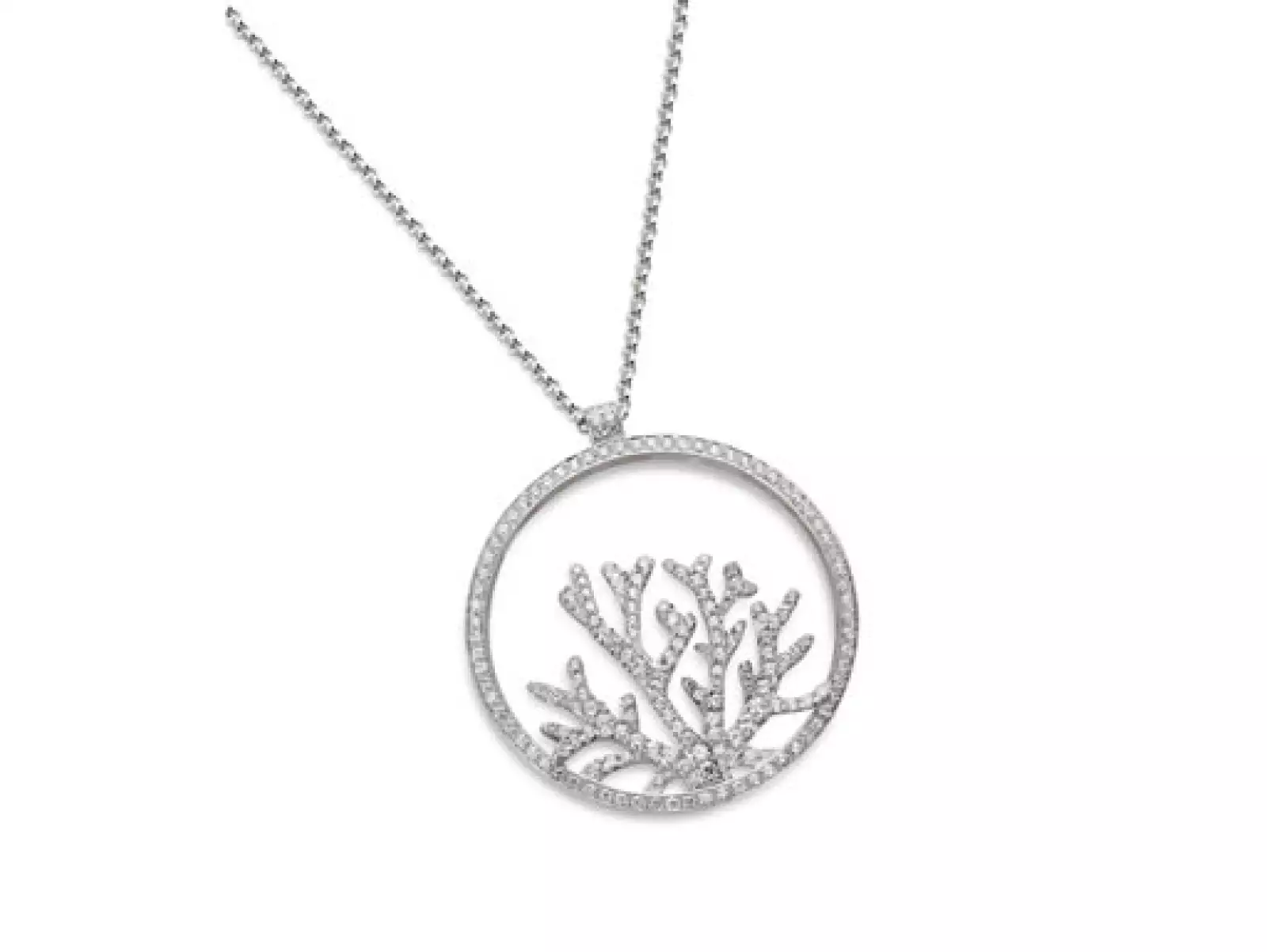 El colgante está elaborado con oro blanco y diamentes de 18k.