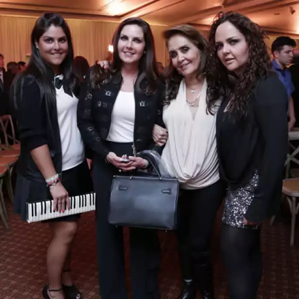 Gaby,Gaby y Gloria Funtanet con Gloria Márquez