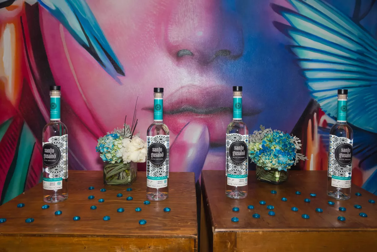 Mezcal Santo Gusano