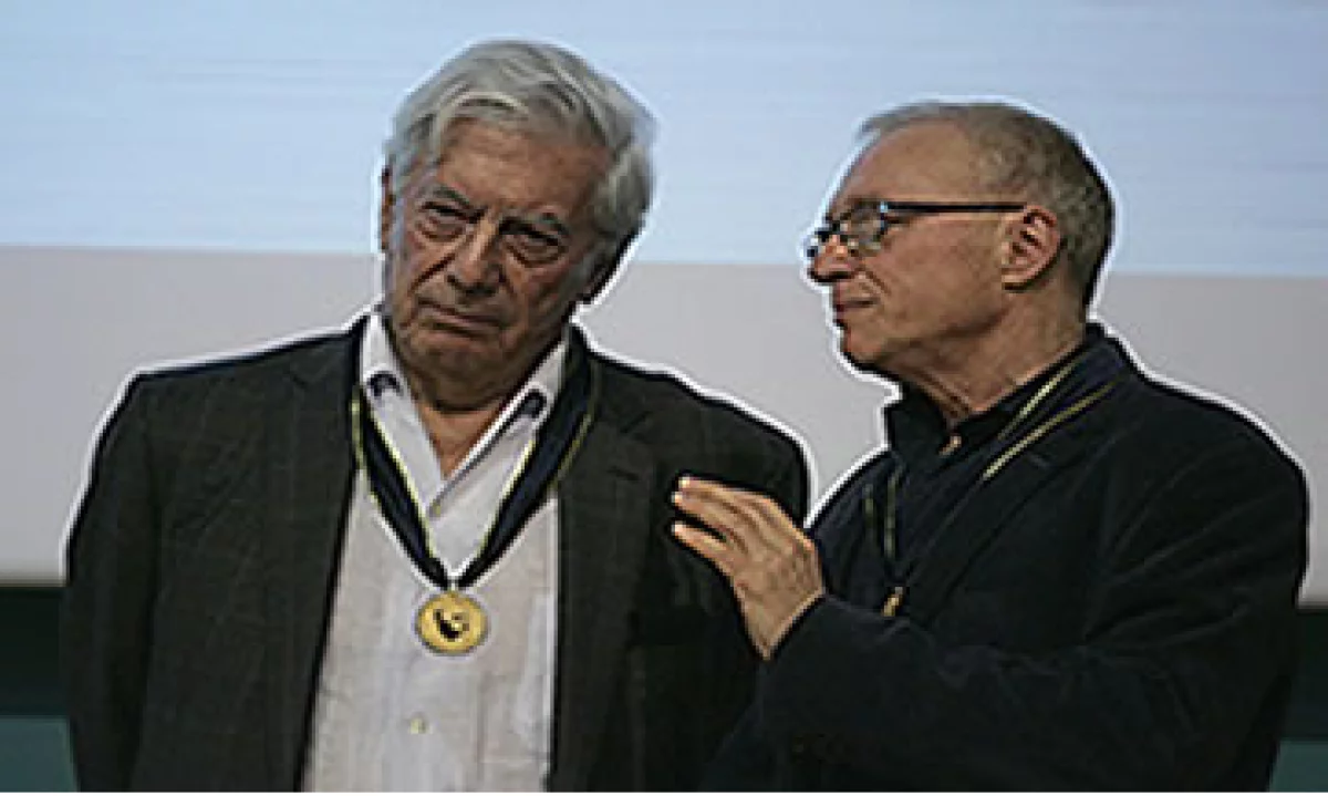 La literatura permiten vivir otras vidas distintas a la propia, opinan los escritores Mario Vargas Llosa y David Grossman. (Foto: Reuter) Reuters )