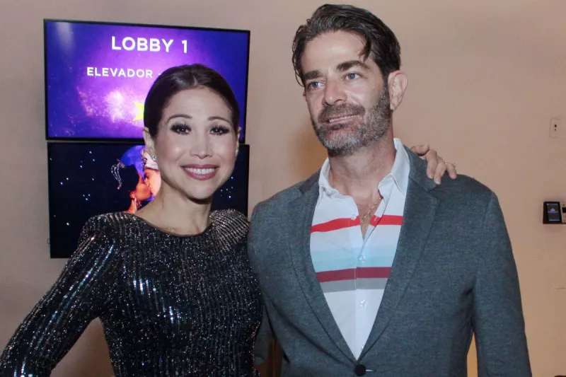 Bianca Marroquín y Joseph Schottlan