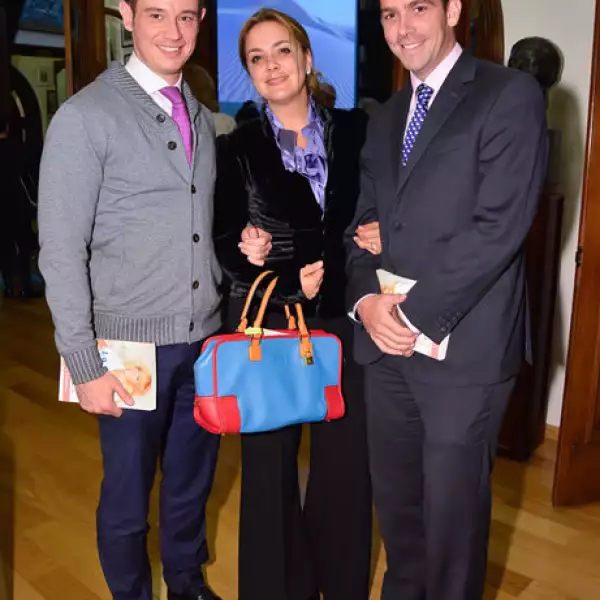 Manuel Dávila,María Pons y Álvaro González