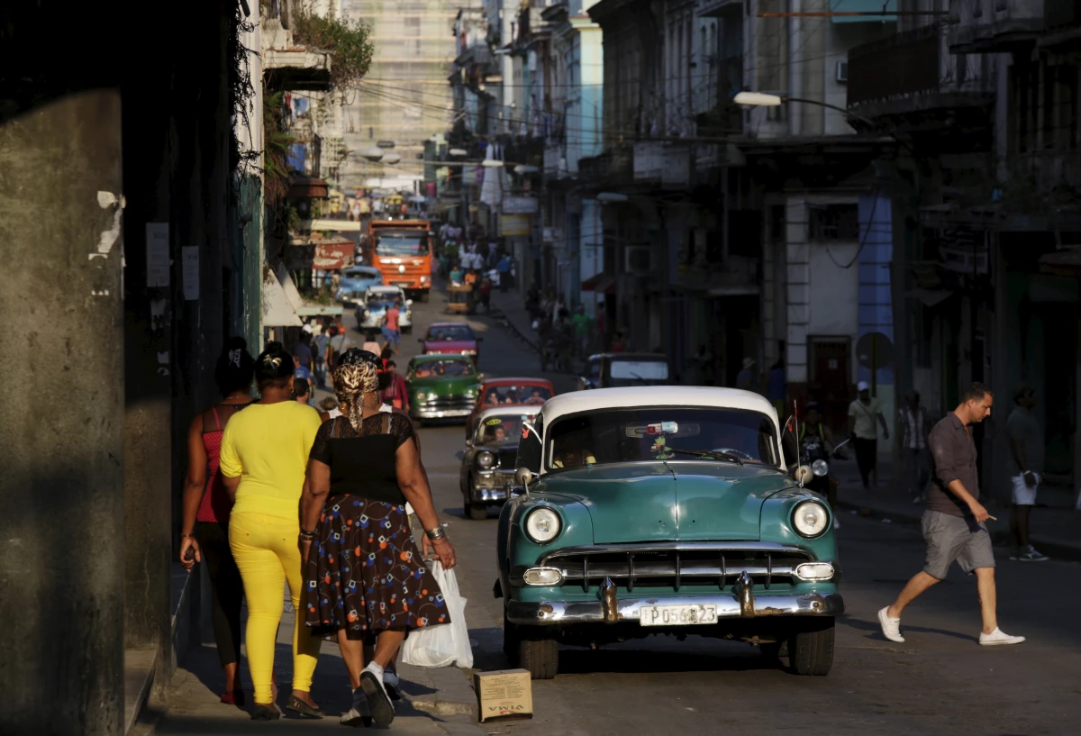 En Cuba se pueden observar viejas prácticas proteccionistas y deseo de atraer a inversionistas extranjeros.