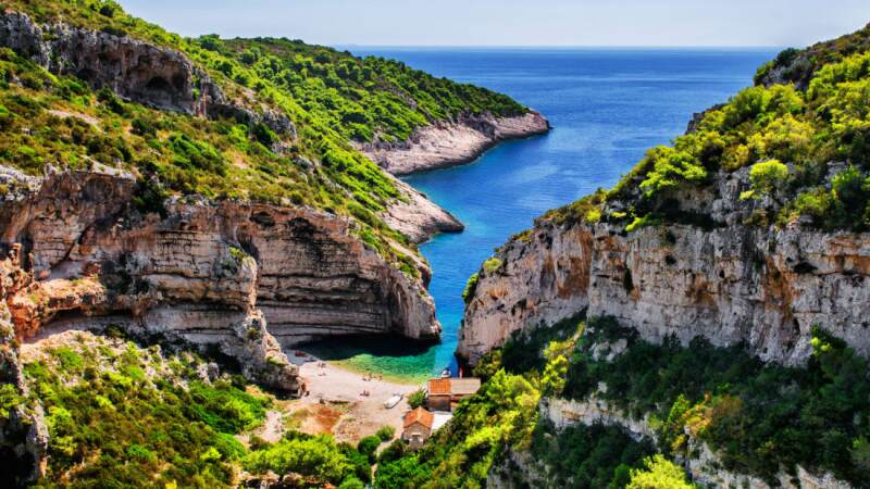 Stiniva, Vis