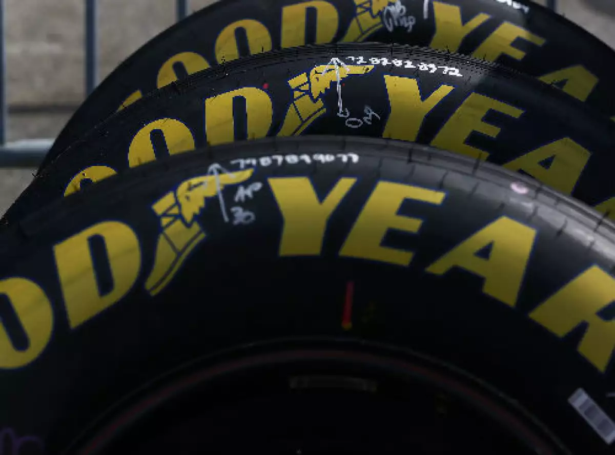 llantas de Goodyear